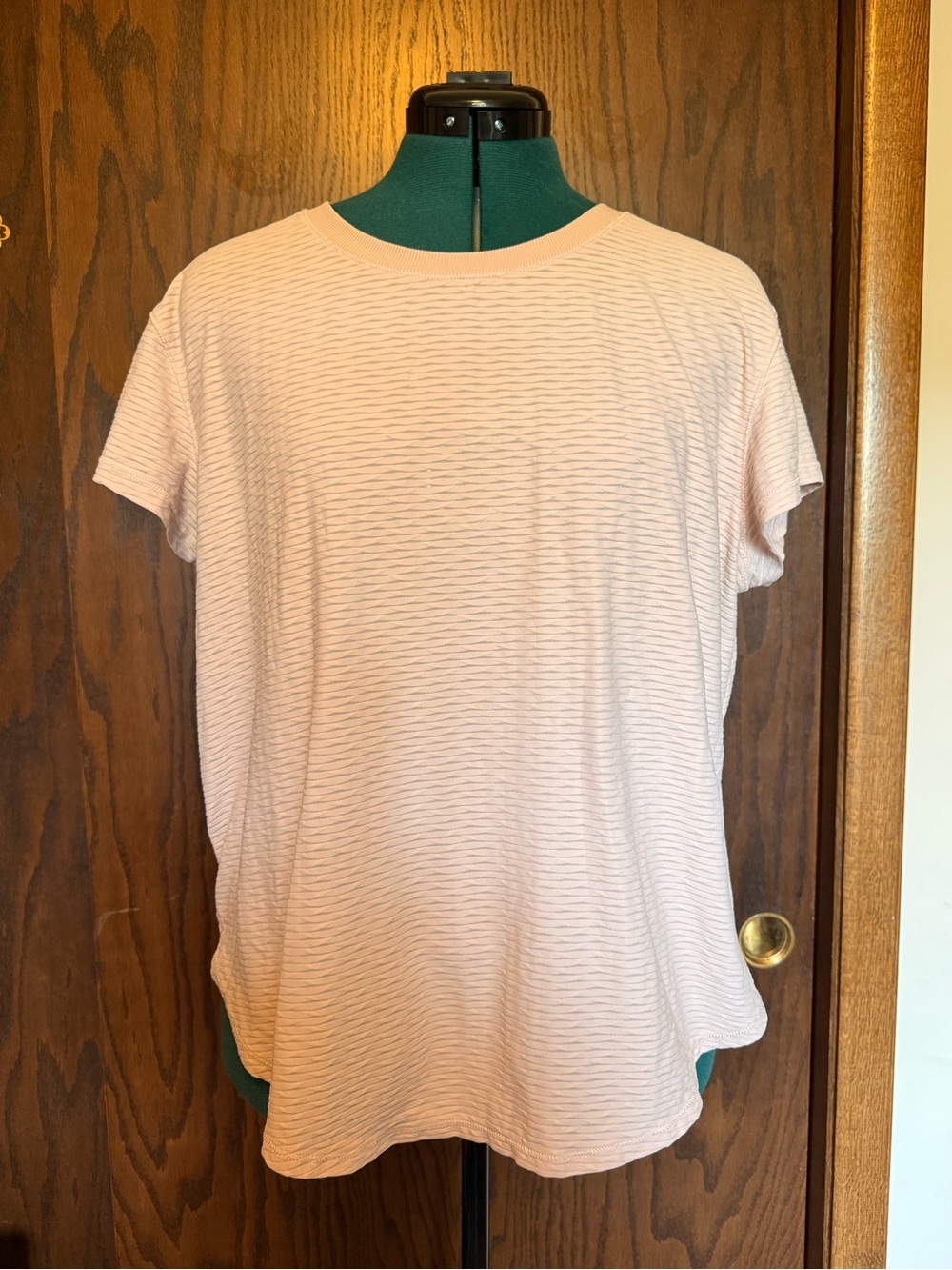 CALIA by Carrie Underwood Pale Pink Short Sleeve Textured Tee